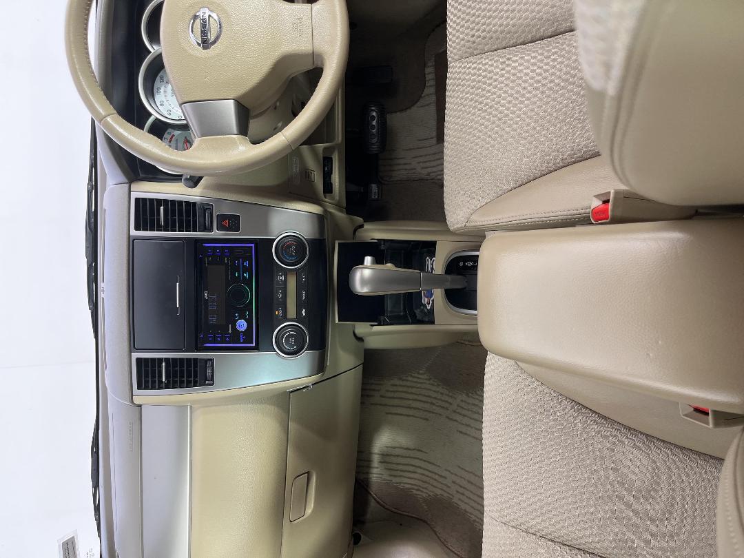 Photo '18' of Nissan Tiida