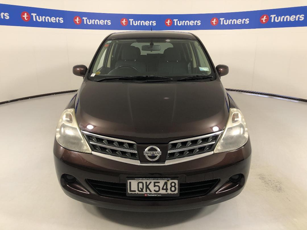 Photo '2' of Nissan Tiida