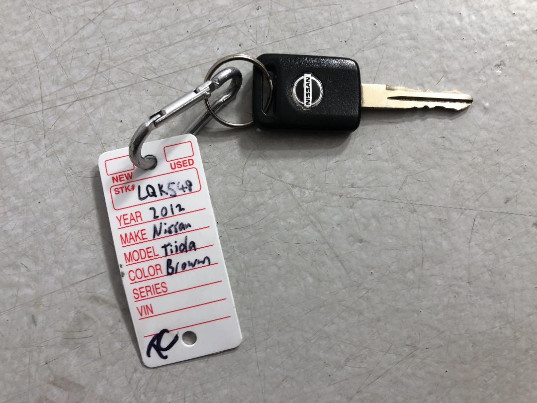 Photo '22' of Nissan Tiida