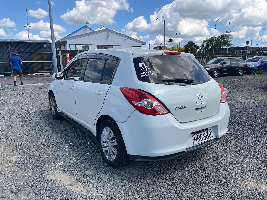 Photo '6' of Nissan Tiida