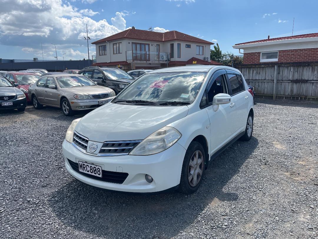 Photo '3' of Nissan Tiida