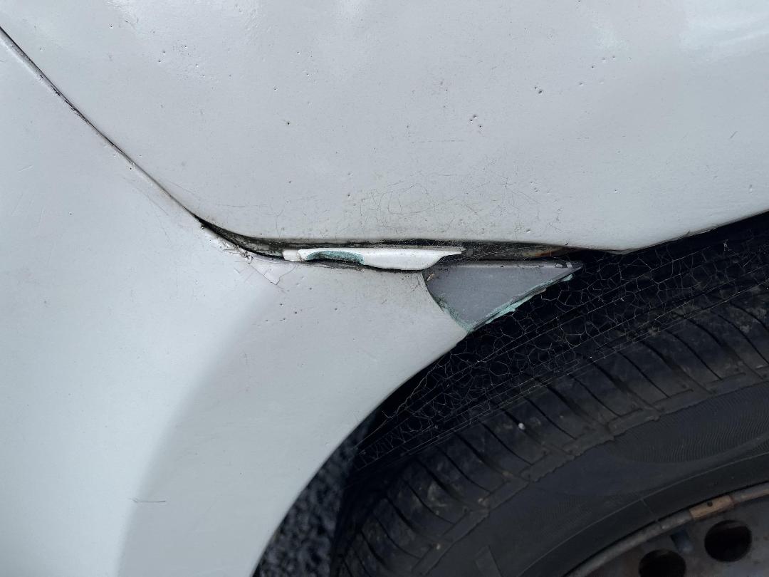 Photo '17' of Nissan Tiida