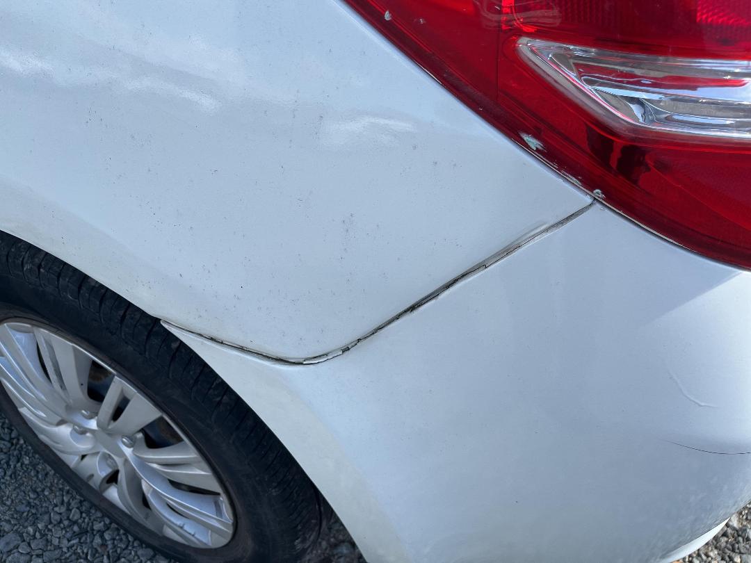 Photo '21' of Nissan Tiida