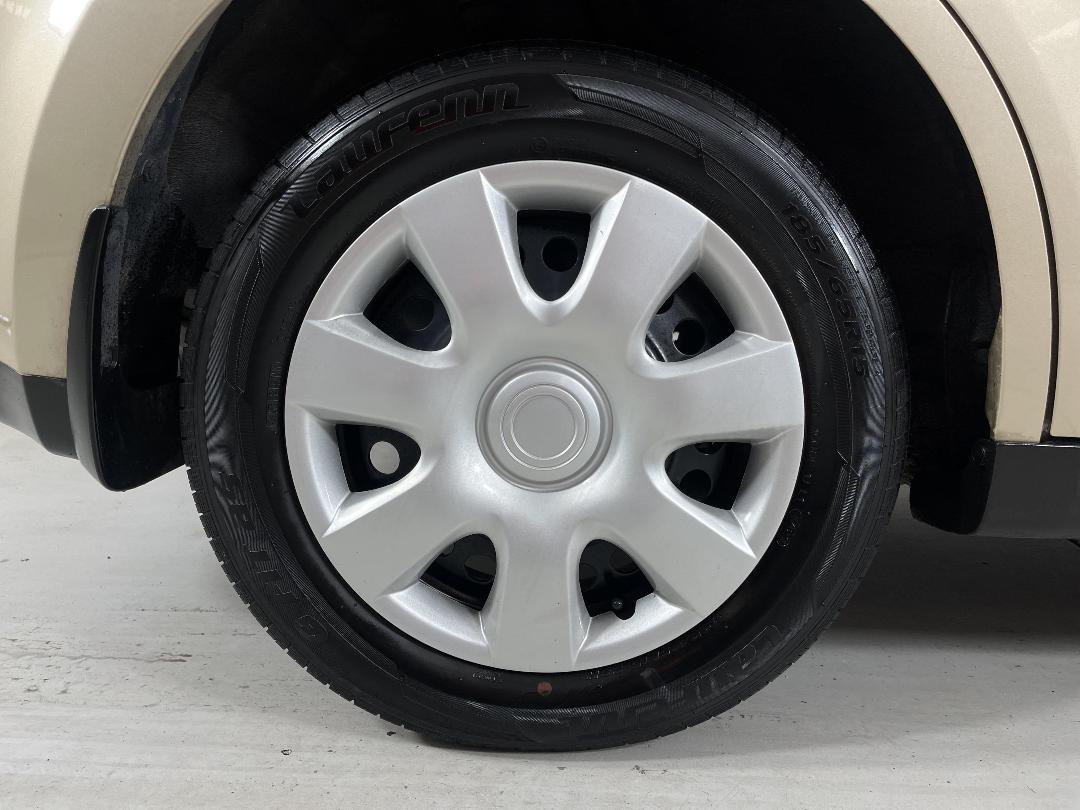 Photo '12' of Nissan Tiida