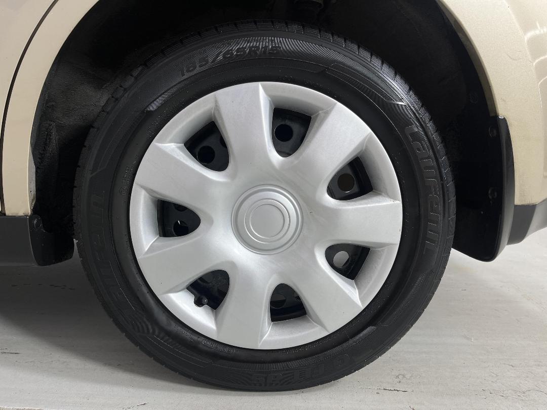 Photo '11' of Nissan Tiida