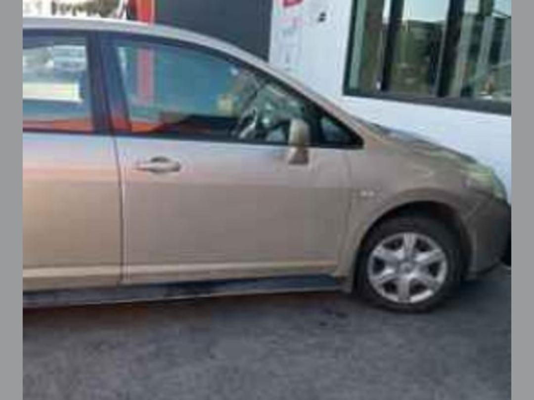 Photo '8' of Nissan Tiida ST