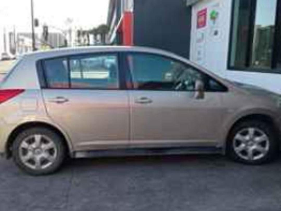 Photo '5' of Nissan Tiida ST