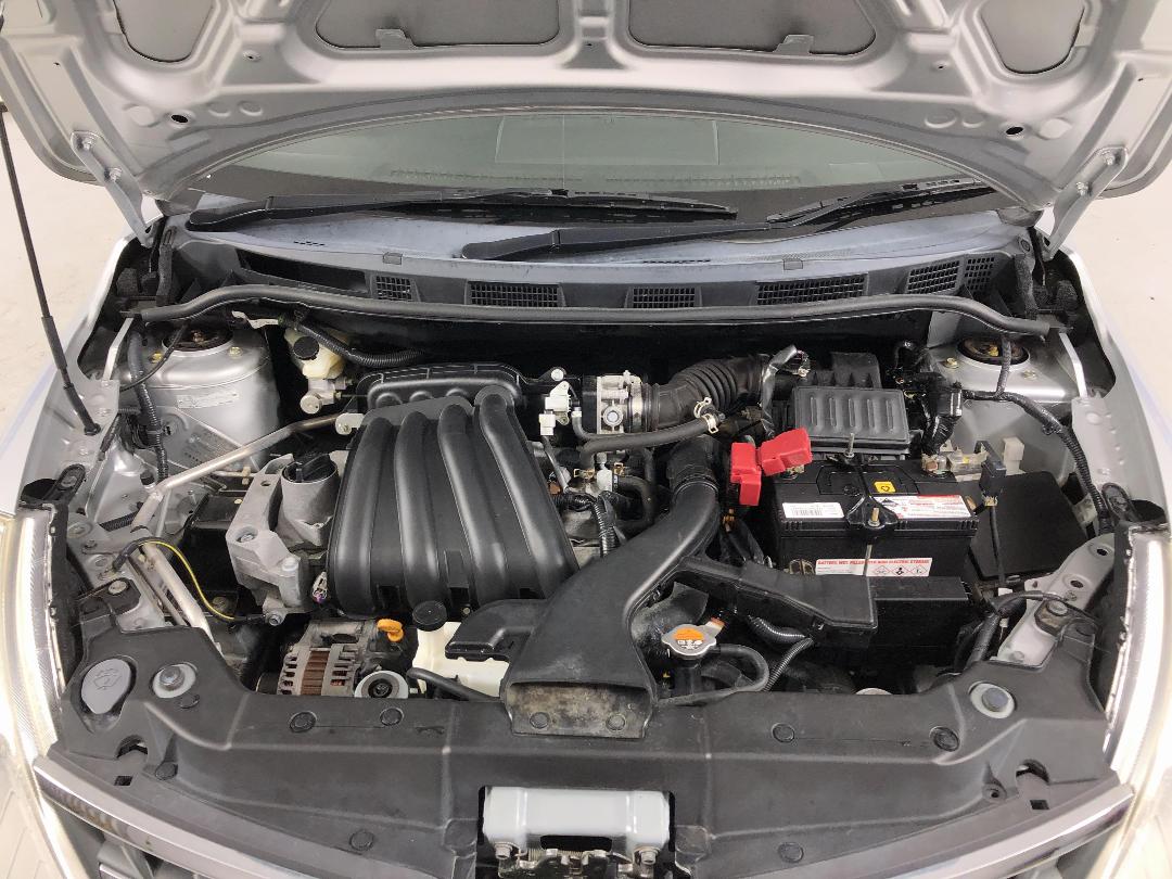 Photo '13' of Nissan Tiida Photo '13' of Nissan Tiida