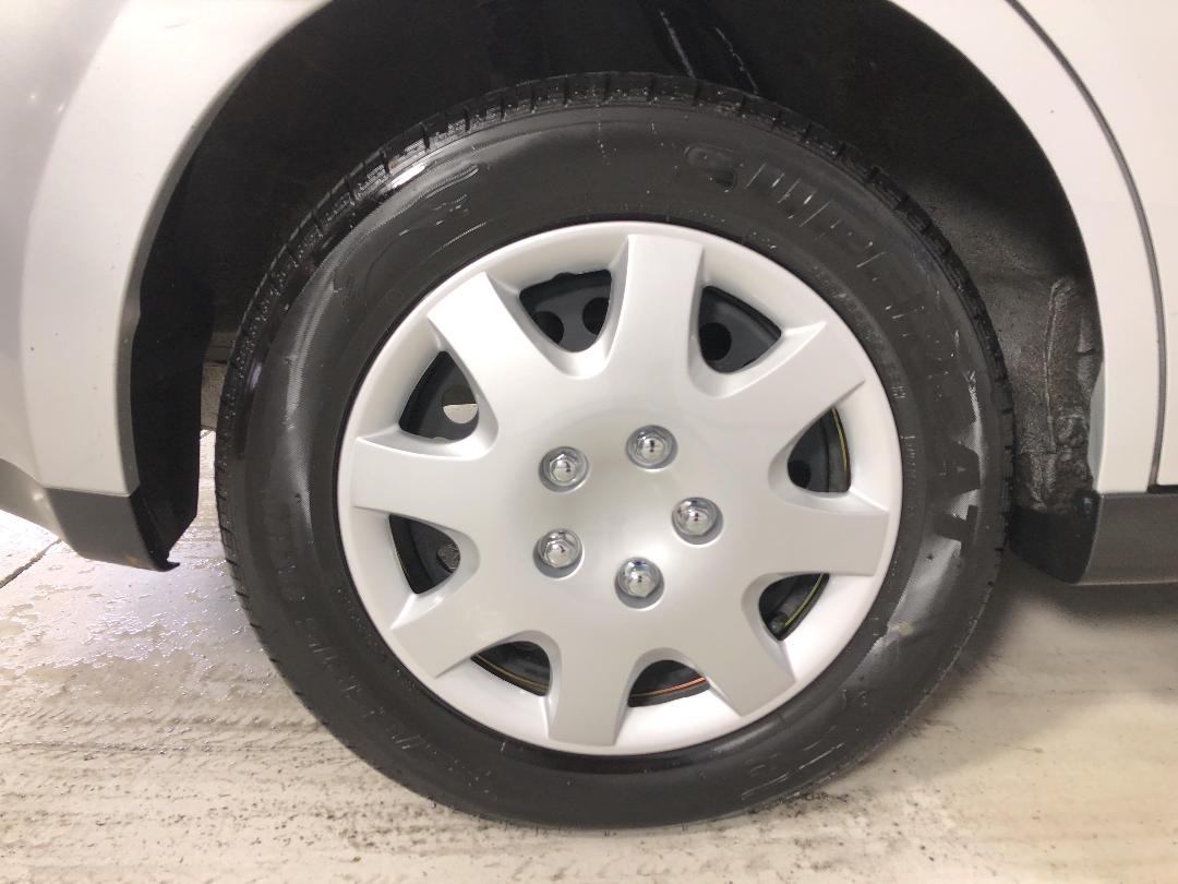 Photo '12' of Nissan Tiida Photo '12' of Nissan Tiida