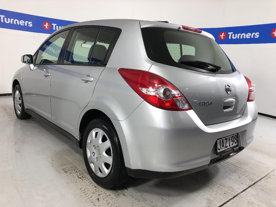 Photo '5' of Nissan Tiida Photo '5' of Nissan Tiida