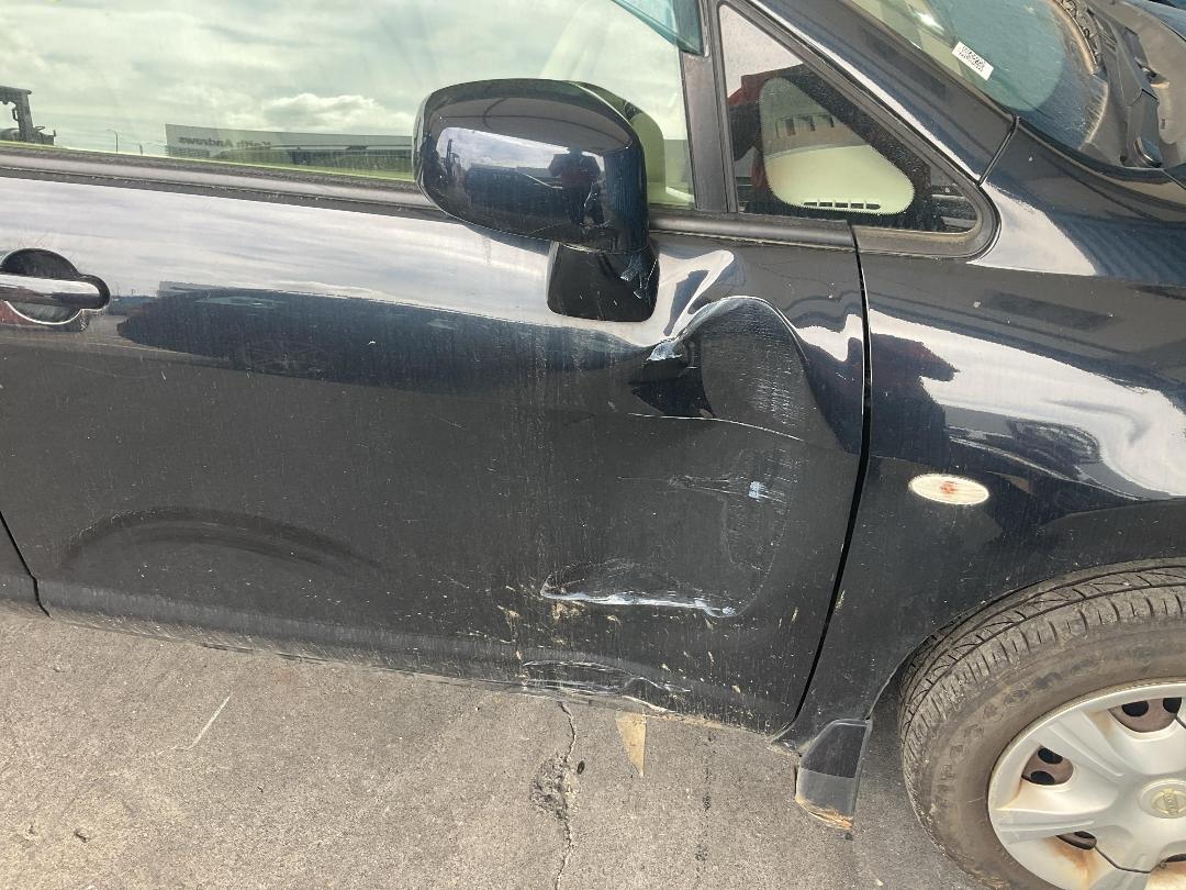 Photo '3' of Nissan Tiida