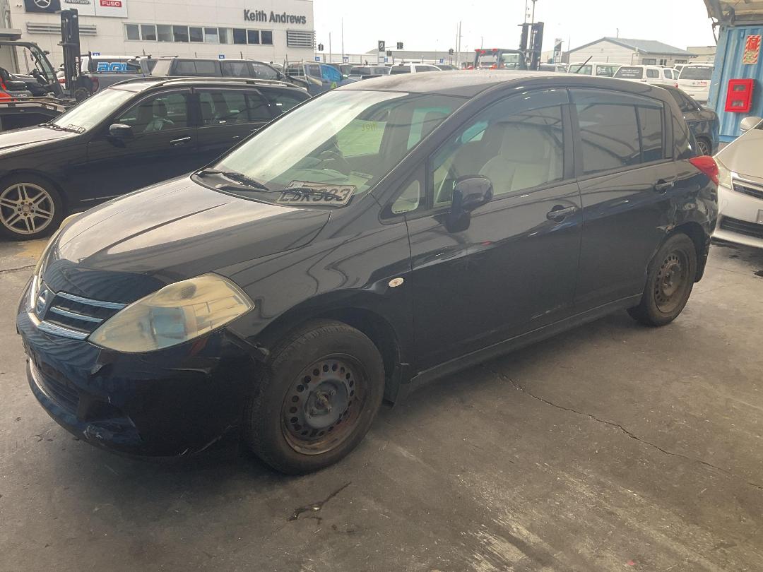 Photo '8' of Nissan Tiida