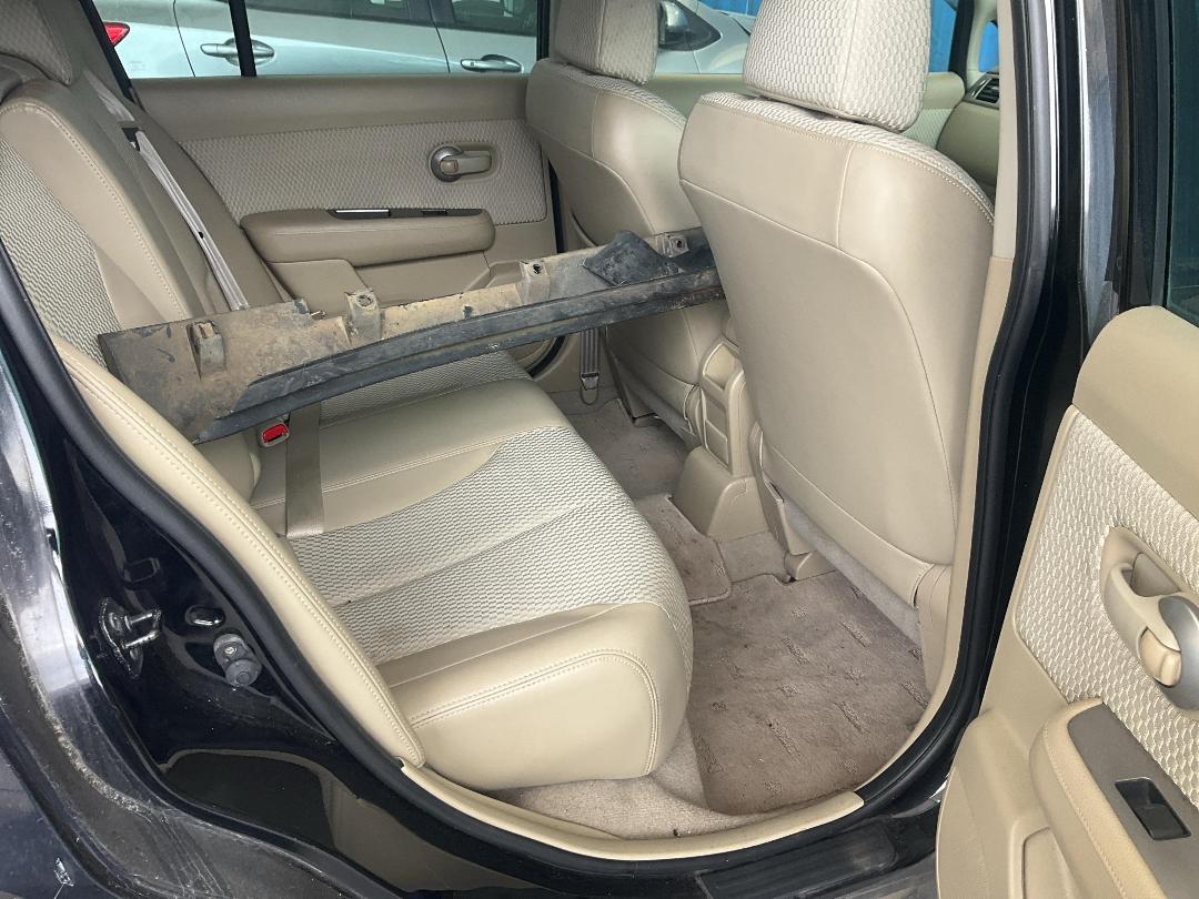 Photo '21' of Nissan Tiida