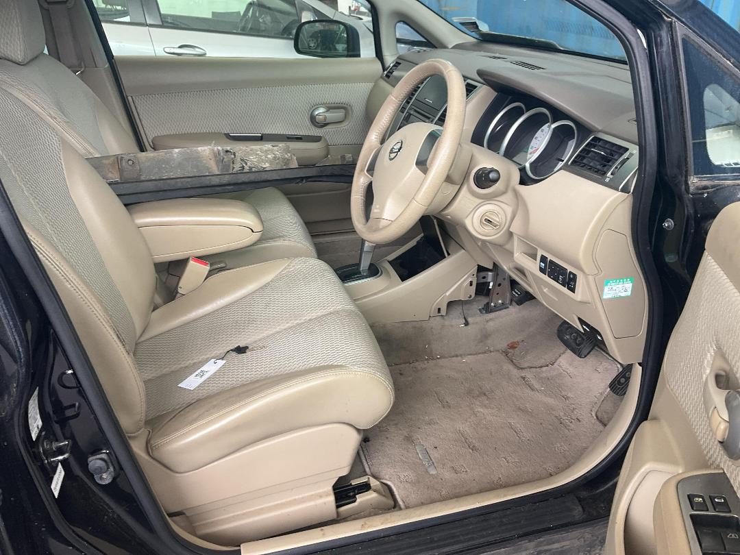 Photo '22' of Nissan Tiida