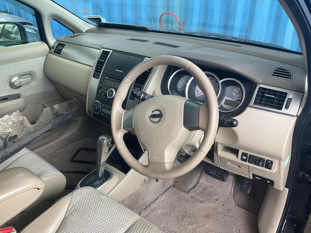 Photo '23' of Nissan Tiida