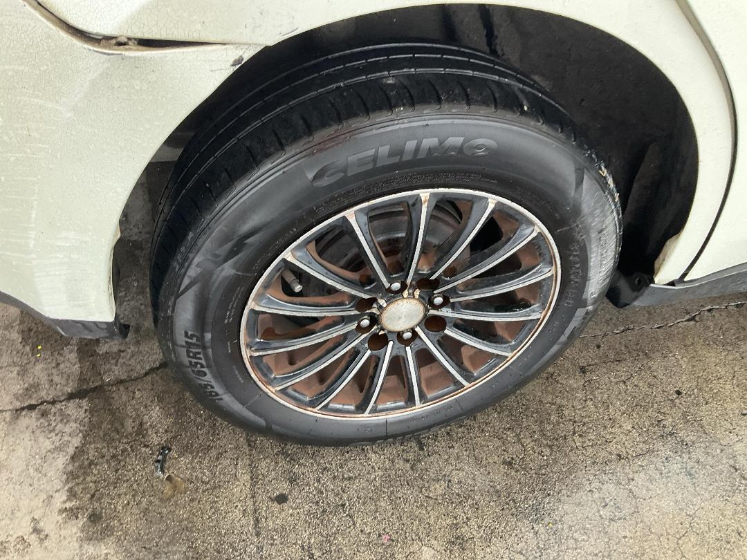 Photo '9' of Nissan Tiida