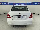 Thumbnail '6' of Nissan Tiida