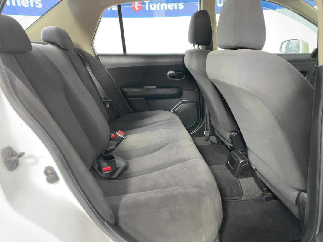 Photo '20' of Nissan Tiida