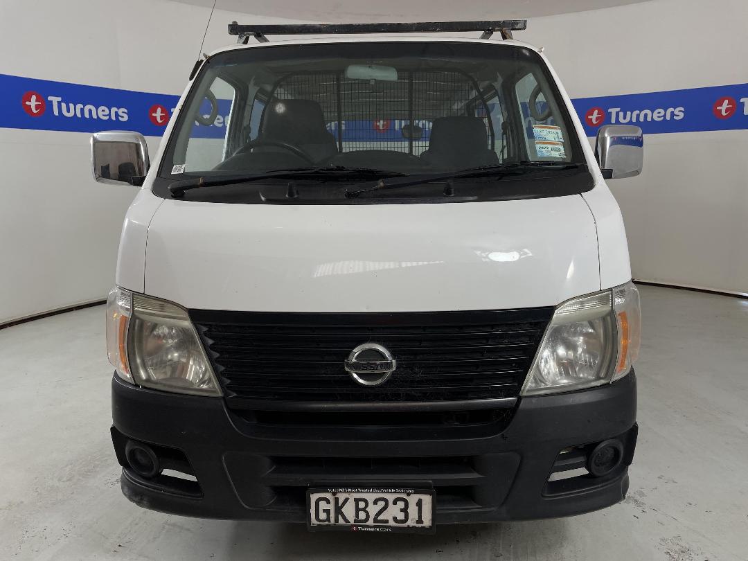 Photo '2' of Nissan Urvan Photo '2' of Nissan Urvan