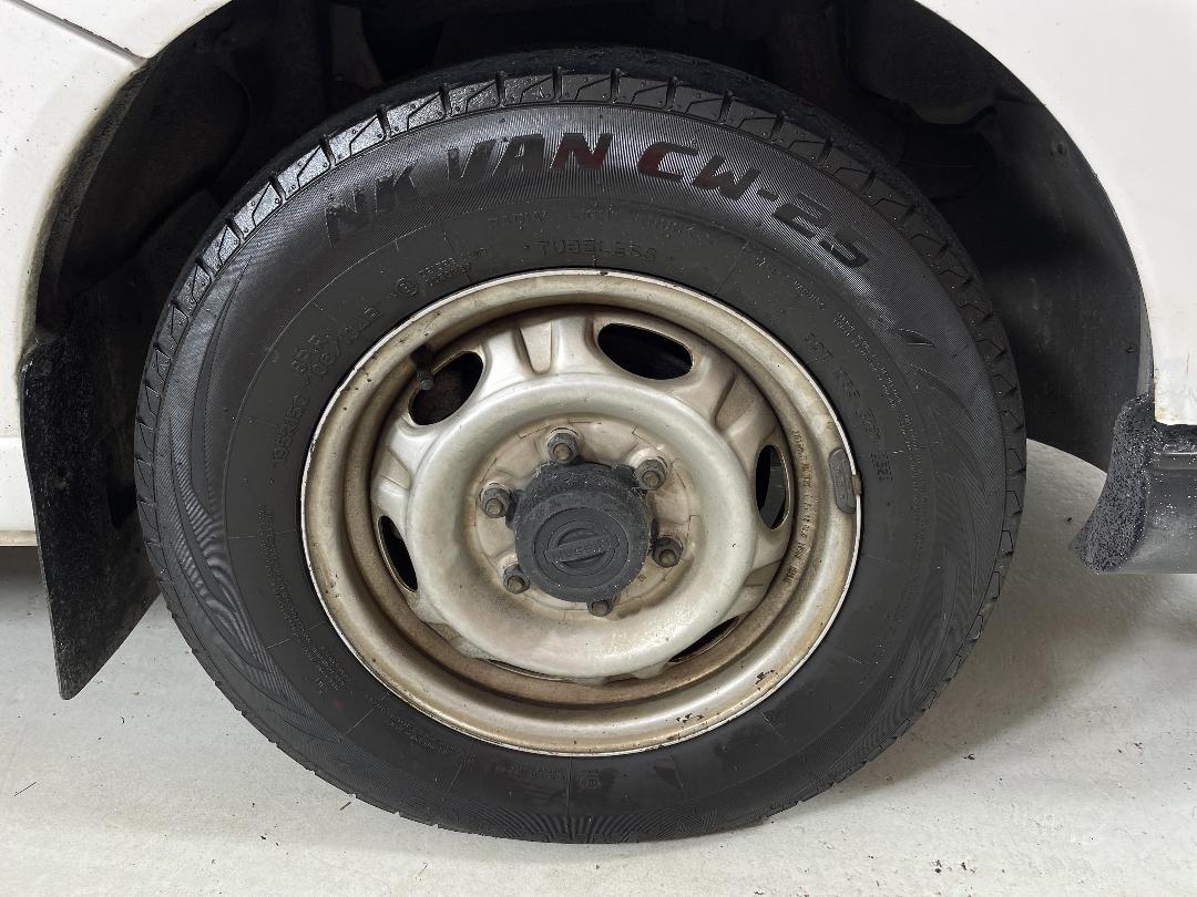 Photo '9' of Nissan Urvan Photo '9' of Nissan Urvan