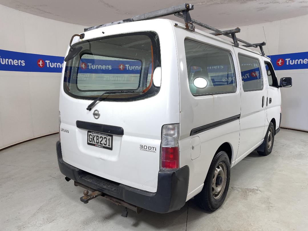 Photo '7' of Nissan Urvan Photo '7' of Nissan Urvan