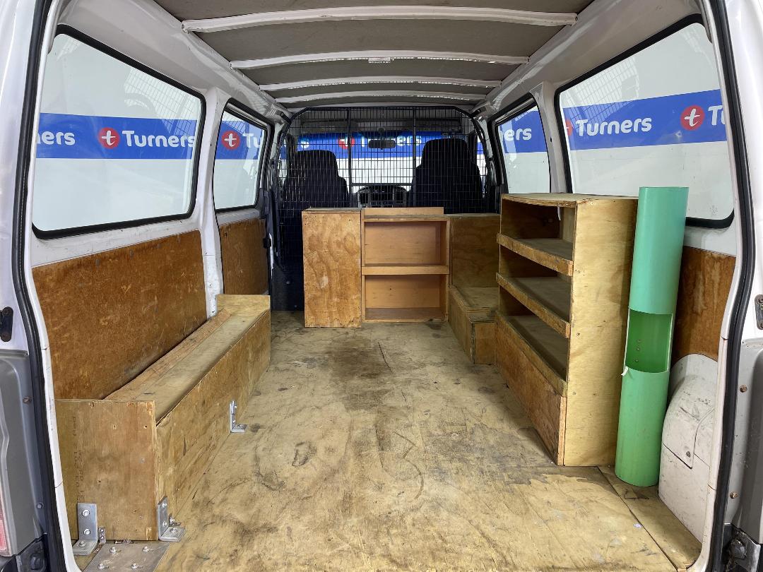 Photo '14' of Nissan Urvan Photo '14' of Nissan Urvan