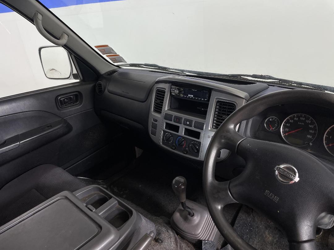 Photo '17' of Nissan Urvan Photo '17' of Nissan Urvan