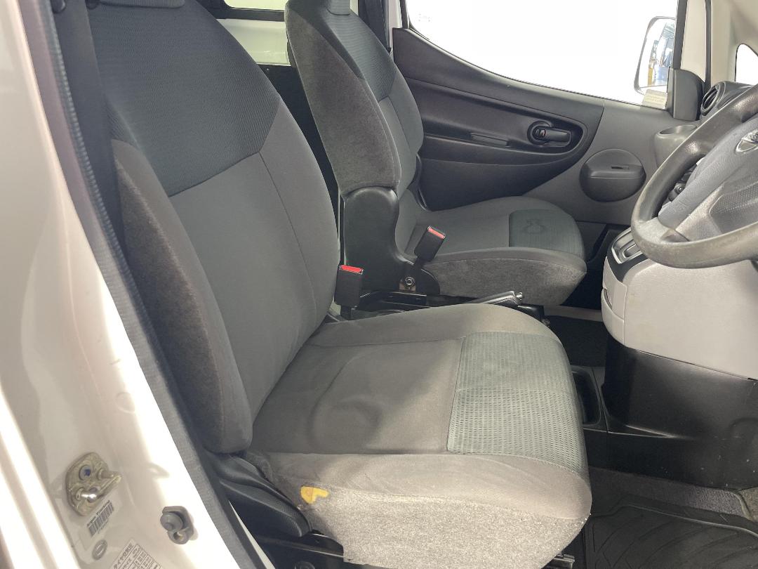 Photo '16' of Nissan Vanette