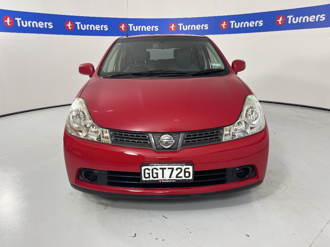 Photo '2' of Nissan Wingroad Photo '2' of Nissan Wingroad