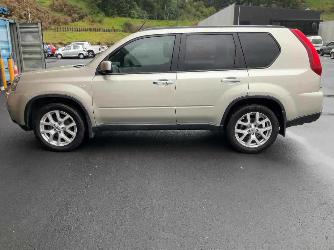 Photo '4' of Nissan X-Trail TI Leather