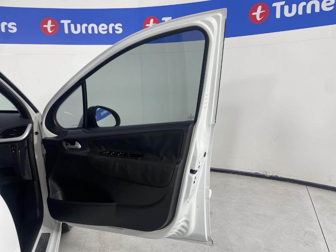 Photo '13' of Peugeot 207 Sportium Photo '13' of Peugeot 207 Sportium