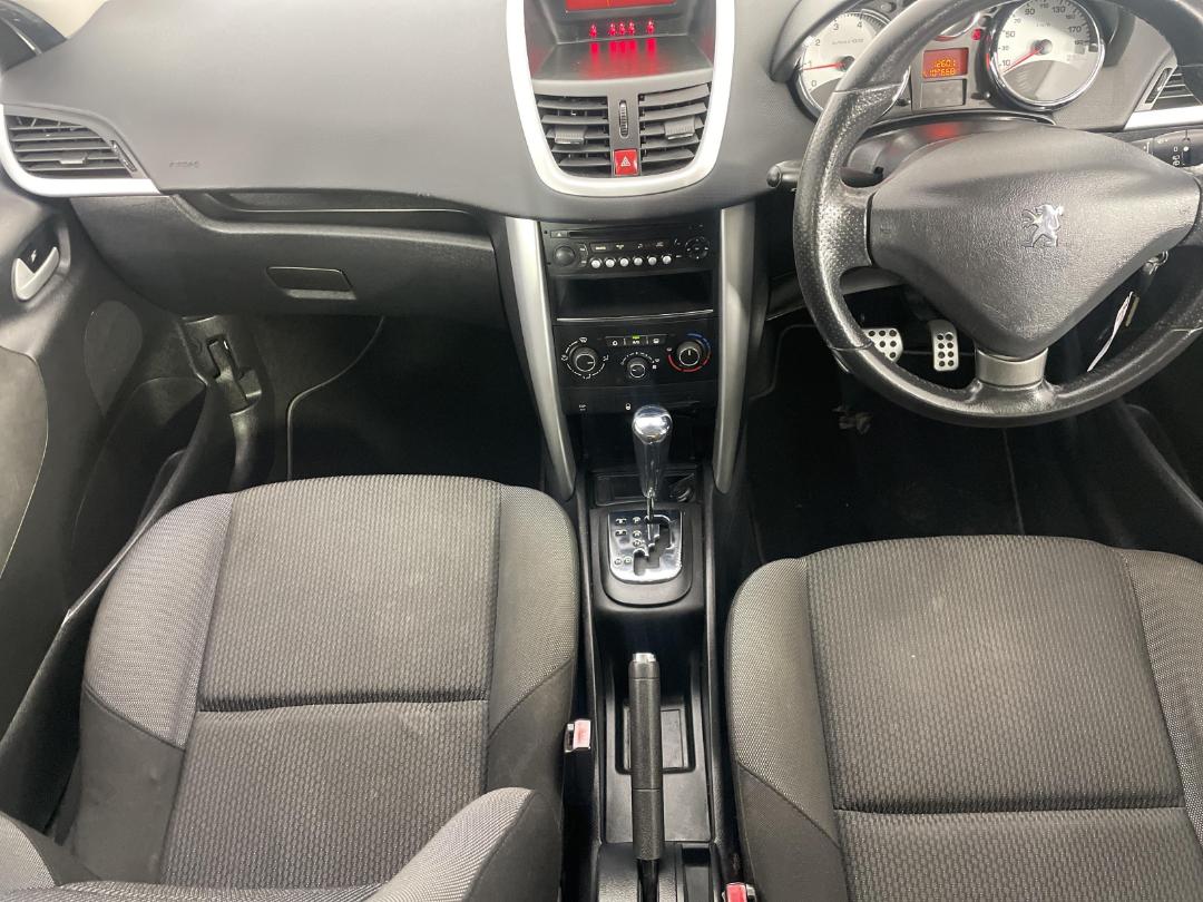 Photo '16' of Peugeot 207 Sportium Photo '16' of Peugeot 207 Sportium