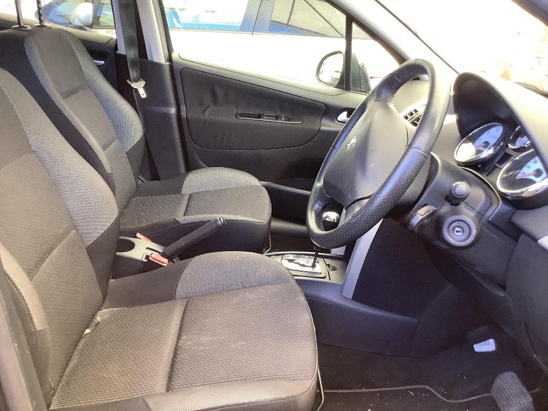 Photo '8' of Peugeot 207 XT Photo '8' of Peugeot 207 XT