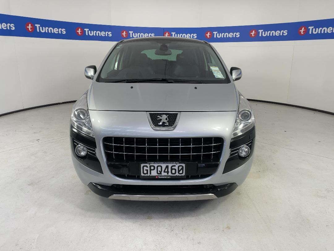 Photo '2' of Peugeot 3008 Photo '2' of Peugeot 3008