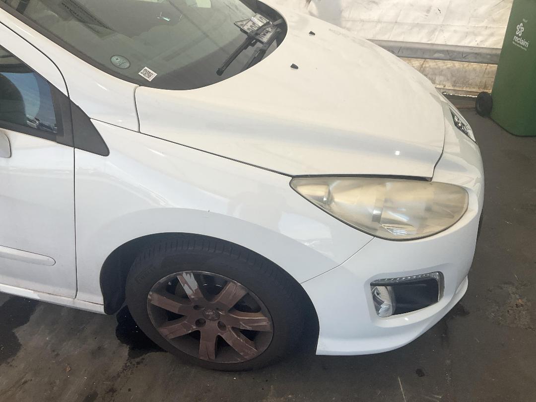 Photo '4' of Peugeot 308 Photo '4' of Peugeot 308