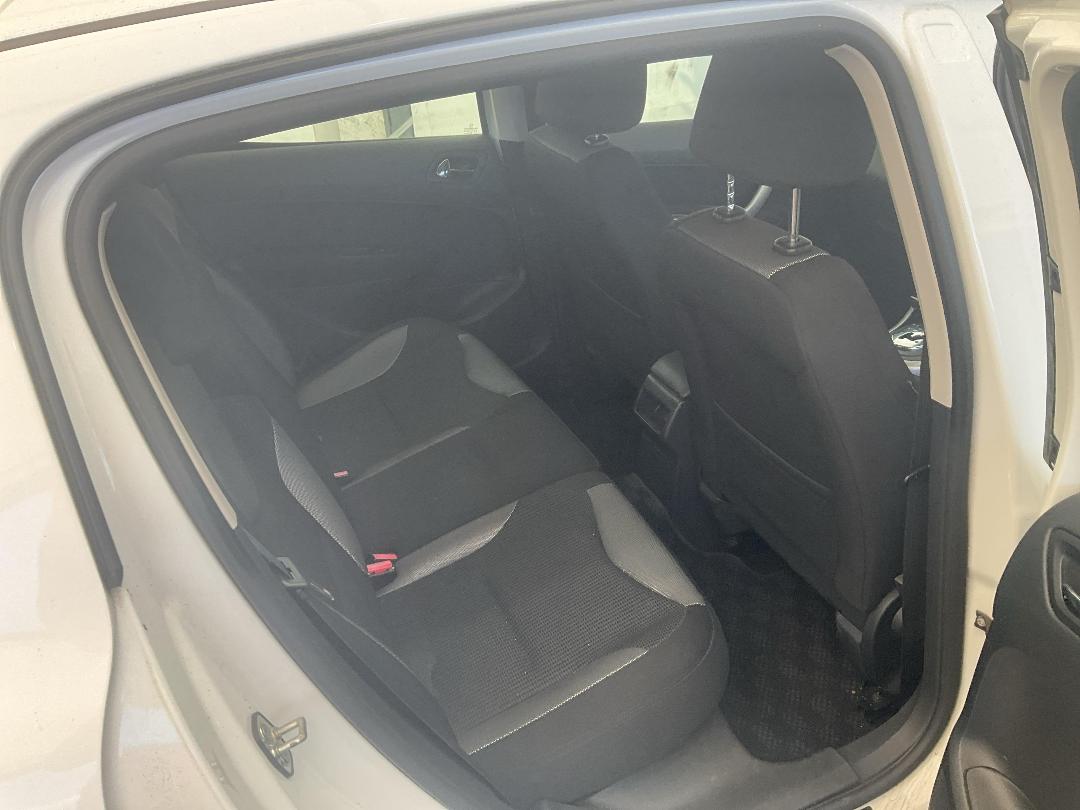 Photo '20' of Peugeot 308 Photo '20' of Peugeot 308