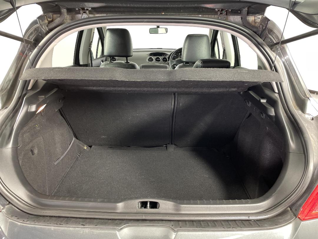 Photo '14' of Peugeot 308