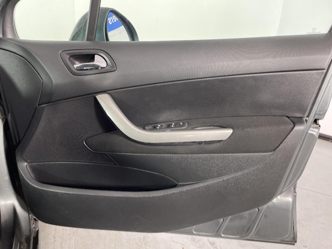 Photo '15' of Peugeot 308