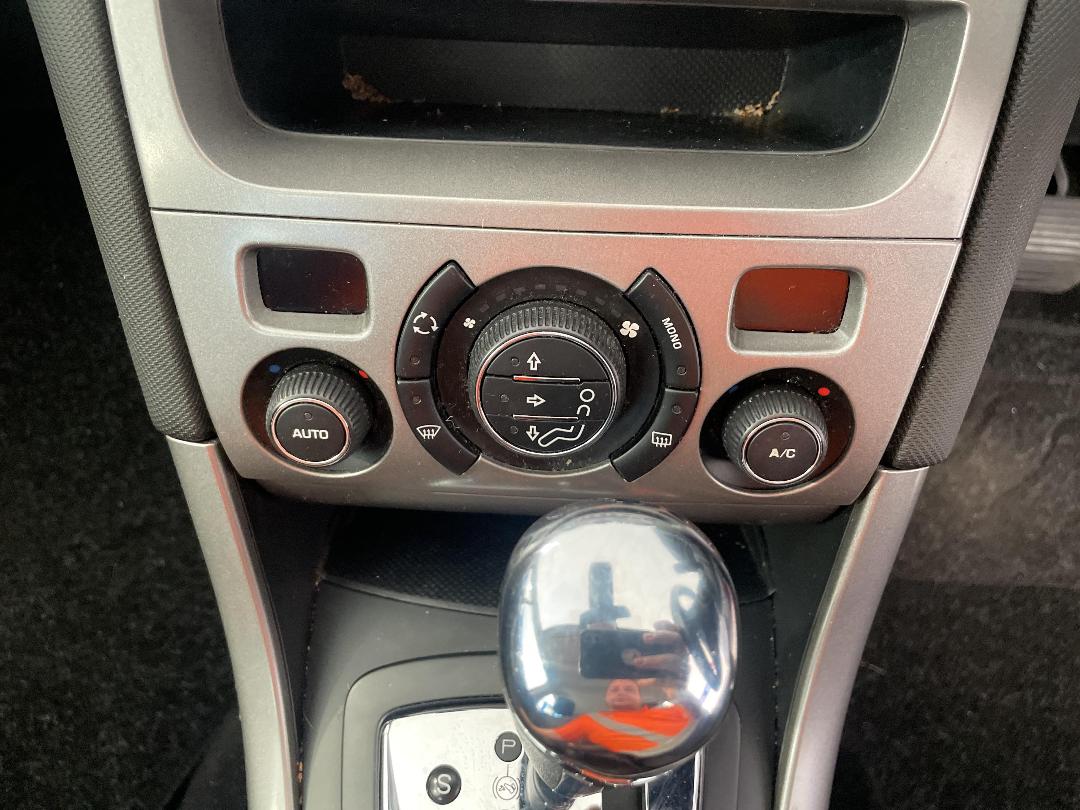 Photo '28' of Peugeot 308