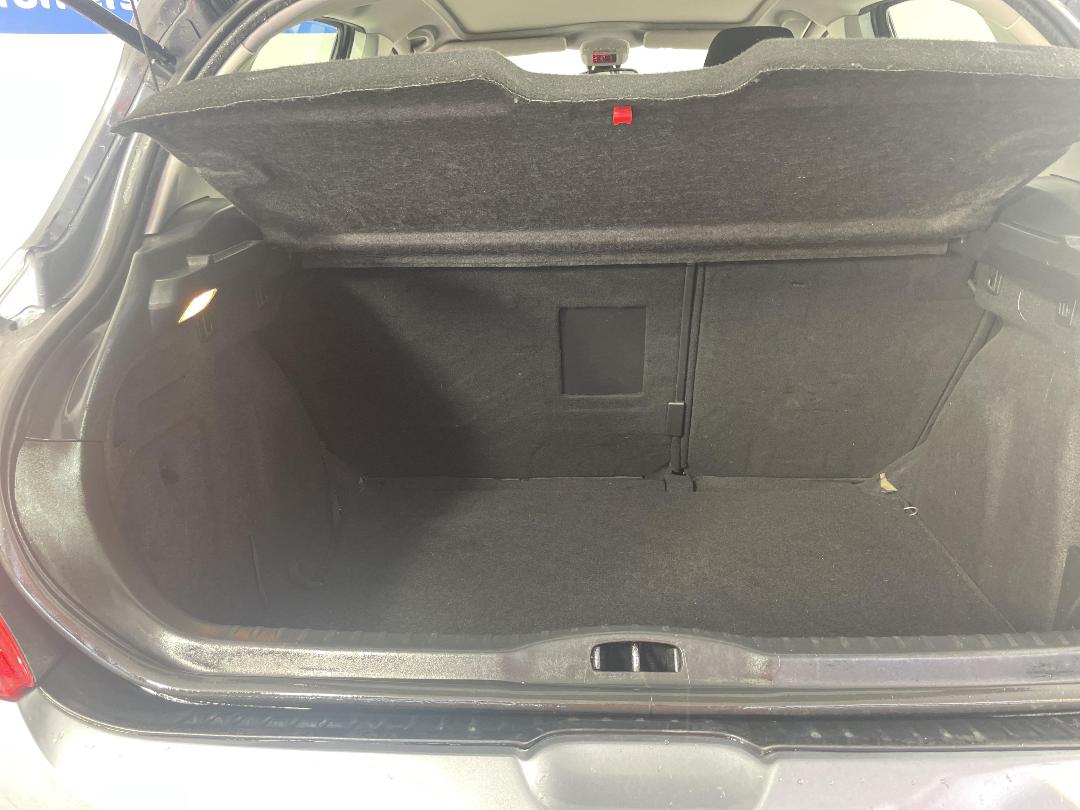 Photo '14' of Peugeot 308 Photo '14' of Peugeot 308