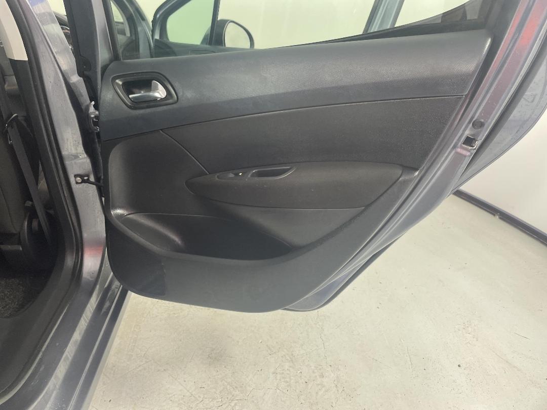 Photo '19' of Peugeot 308 Photo '19' of Peugeot 308