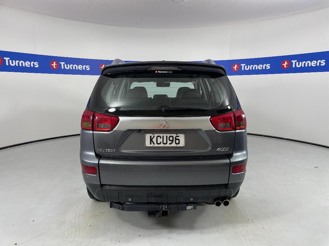 Photo '6' of Peugeot 4007 Photo '6' of Peugeot 4007