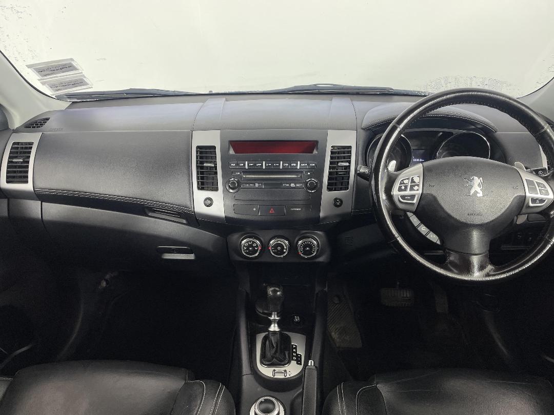 Photo '17' of Peugeot 4007 Photo '17' of Peugeot 4007