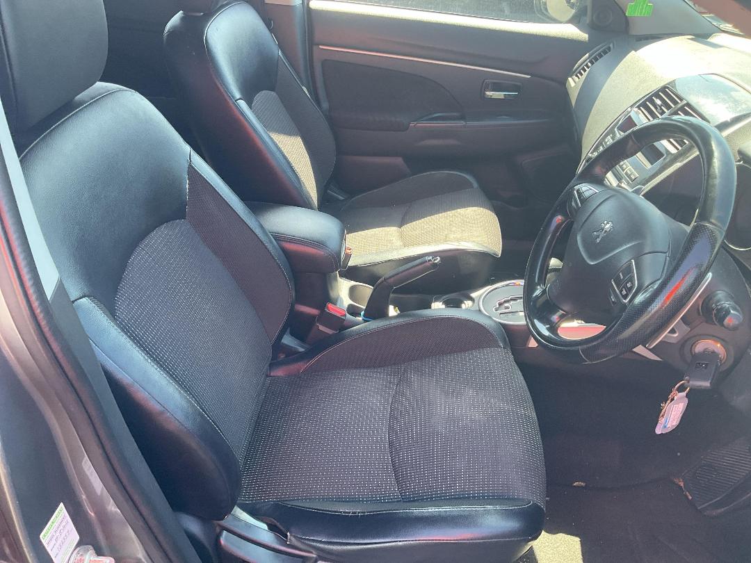 Photo '14' of Peugeot 4008 Allure