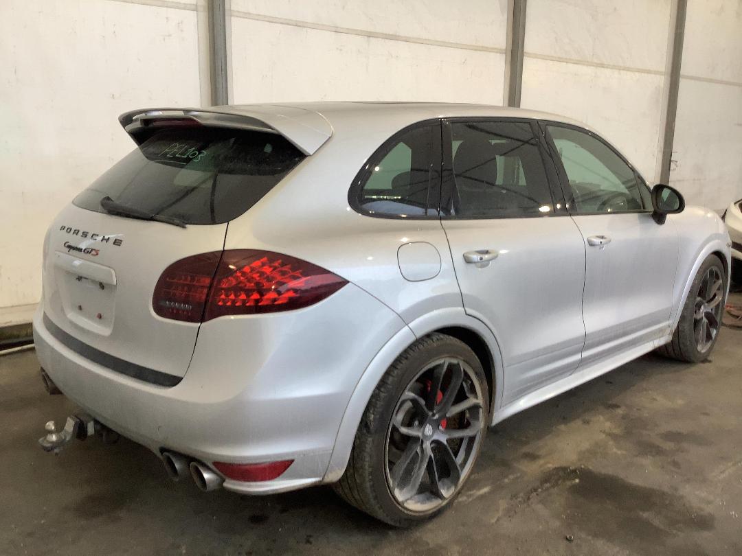 Photo '4' of Porsche Cayenne Photo '4' of Porsche Cayenne