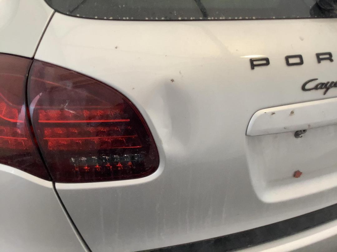 Photo '6' of Porsche Cayenne Photo '6' of Porsche Cayenne