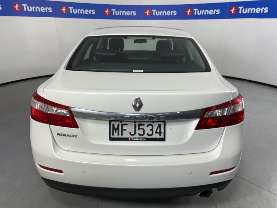 Photo '6' of Renault Latitude Photo '6' of Renault Latitude