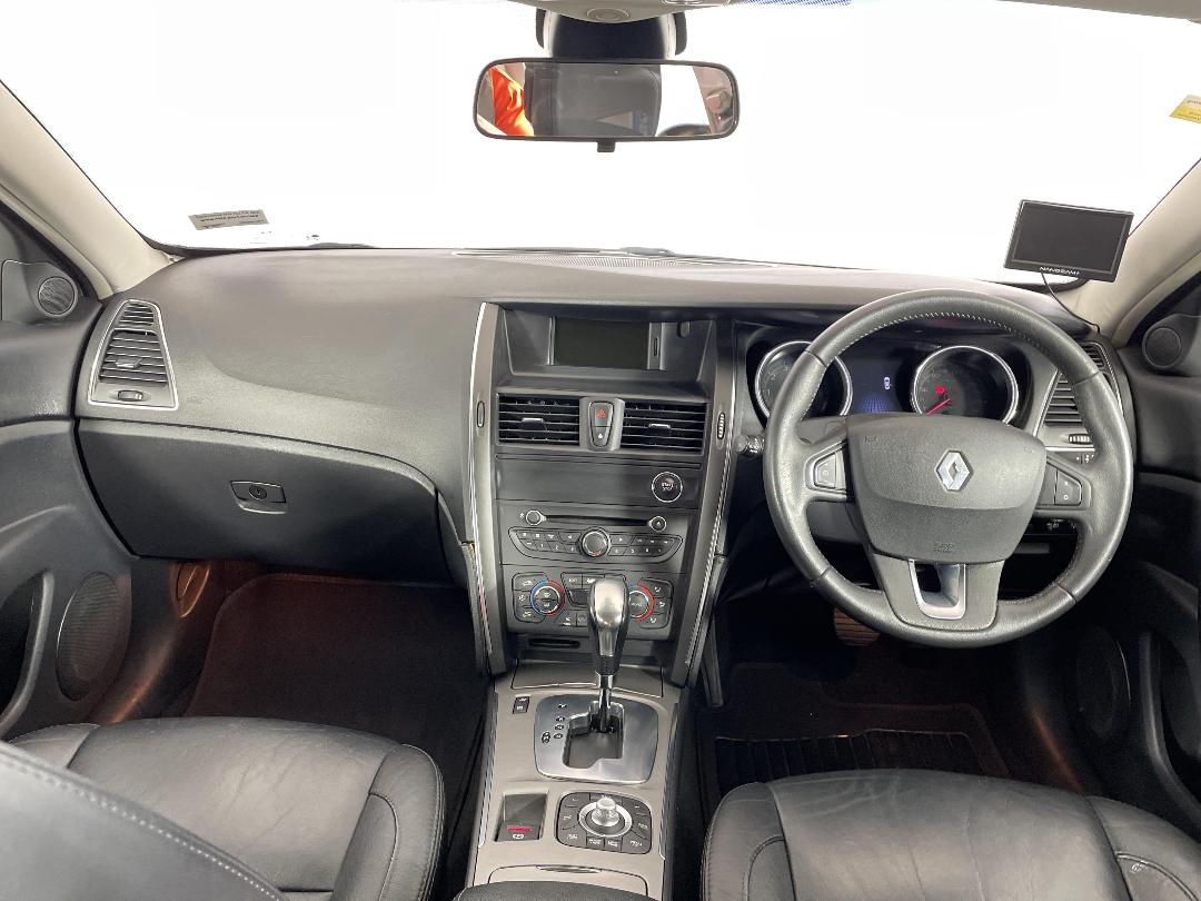 Photo '17' of Renault Latitude Photo '17' of Renault Latitude