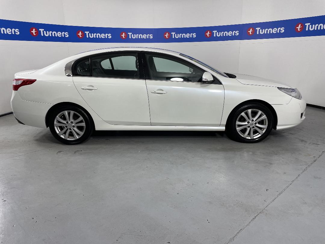 Photo '23' of Renault Latitude Photo '23' of Renault Latitude