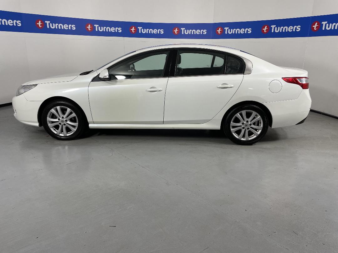 Photo '24' of Renault Latitude Photo '24' of Renault Latitude